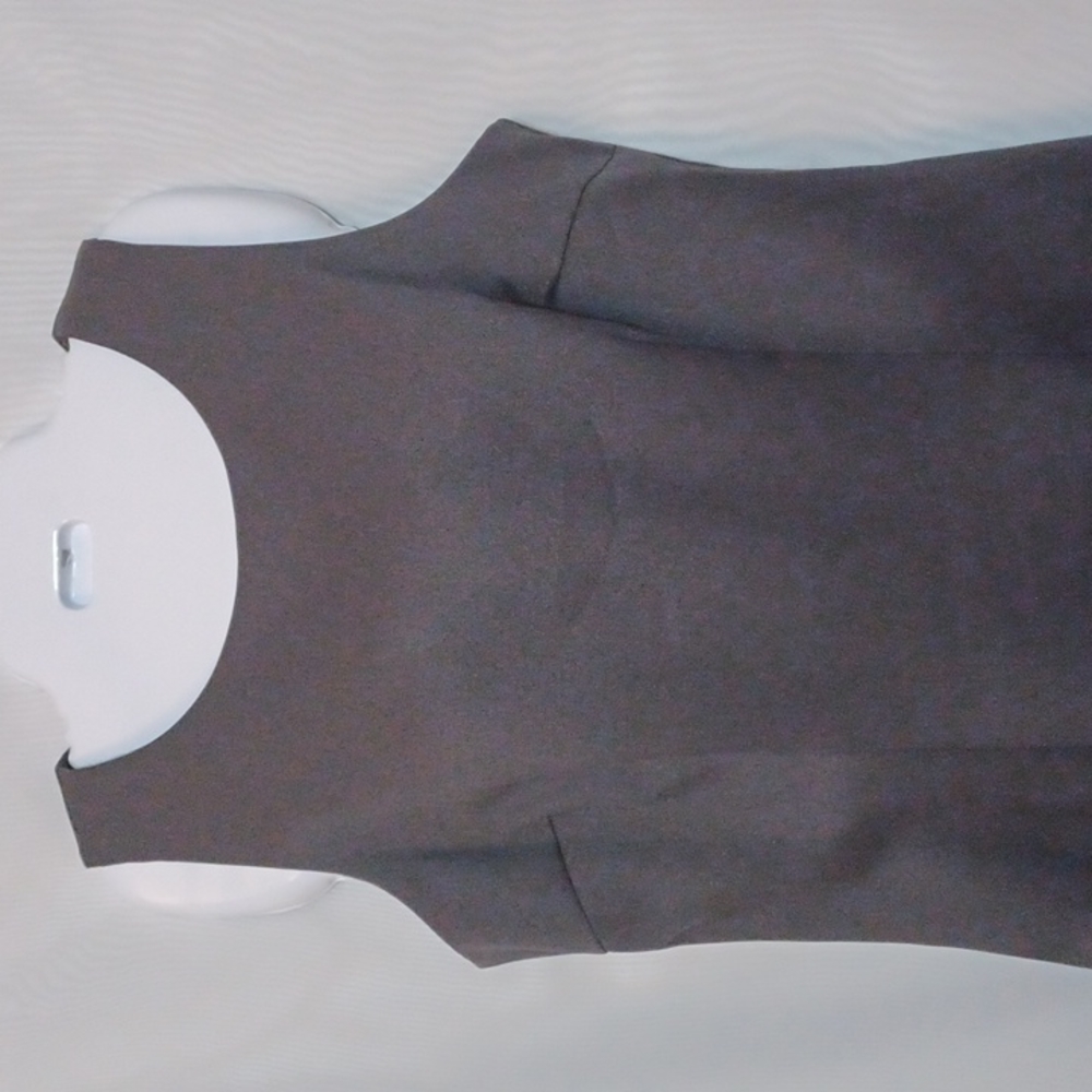 Harlow Sleeveless Gray Midi Dress. Size 12 - Picture 5 of 8